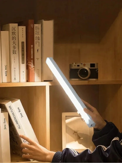 MotionBeam: luz LED portátil con sensor de movimiento